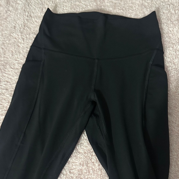 Black lululemon women Leggings with packets - Picture 7 of 8